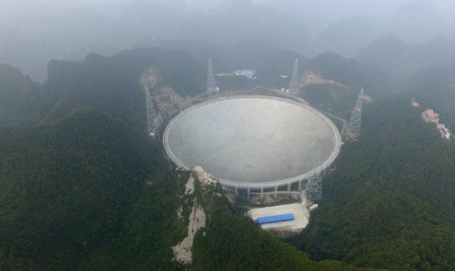 China diz que telescópio gigante pode ter captado sinais de vida alienígena