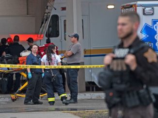 Atirador mata três em shopping de Indianápolis nos EUA
